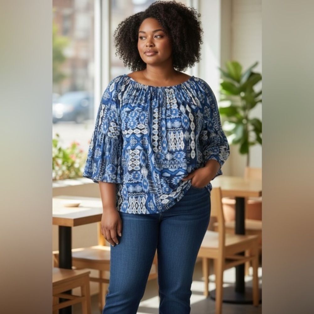 EUC West Loop Women’s Ladies Blue Lightweight Blouse Top Flair Sleeve - Size L